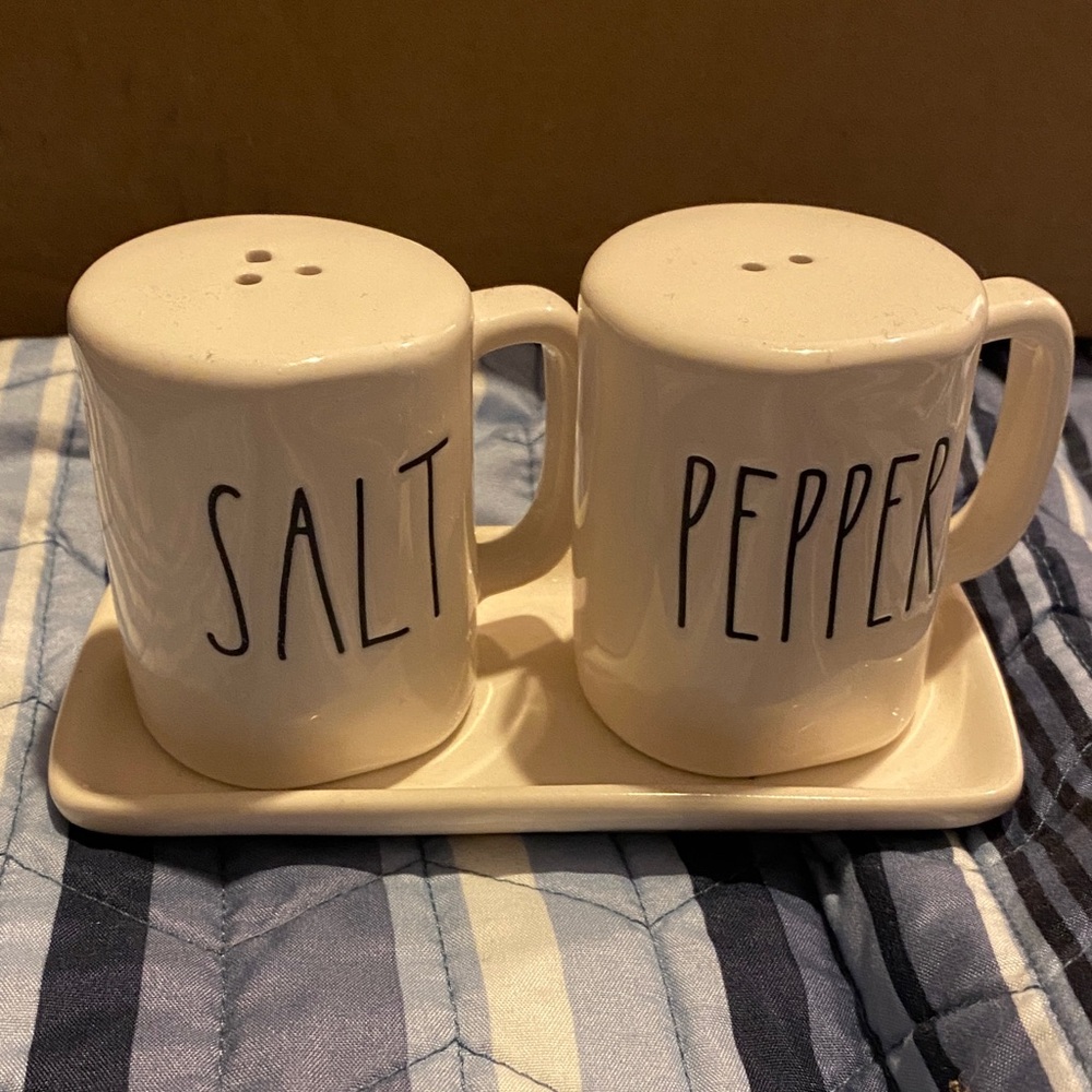 Rae Dunn Cream Salt and Pepper Shaker Set with Tray
